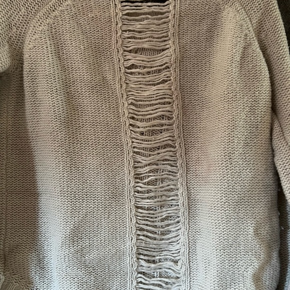 Cupcakes & Cashmere sweater - Picture 4 of 9